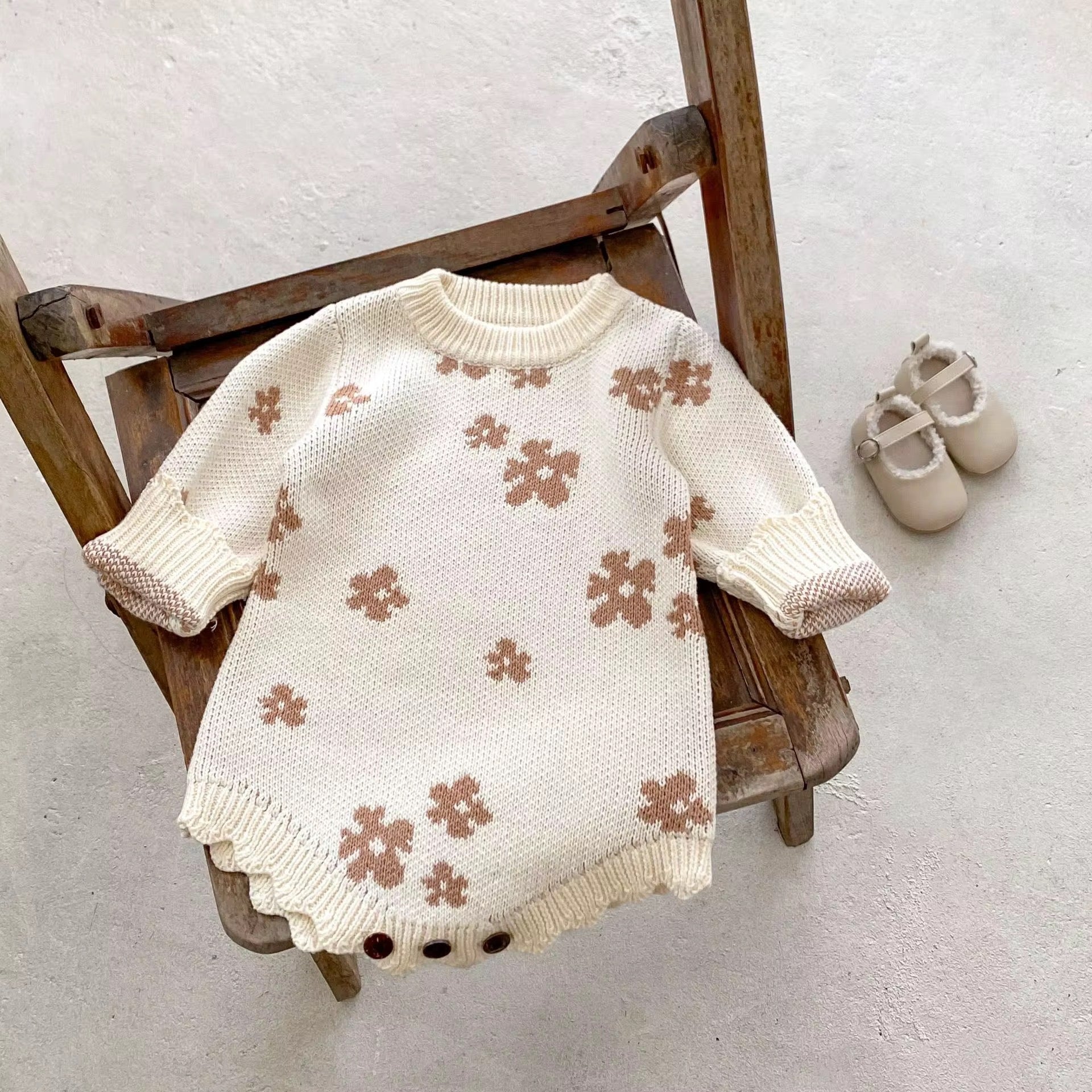Nature Tree floral baby onesie NZ